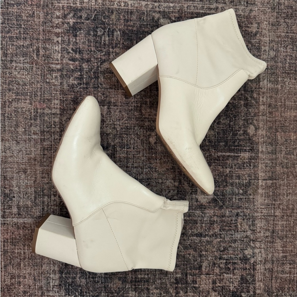 Abercrombie & Fitch Cream Heeled Boots